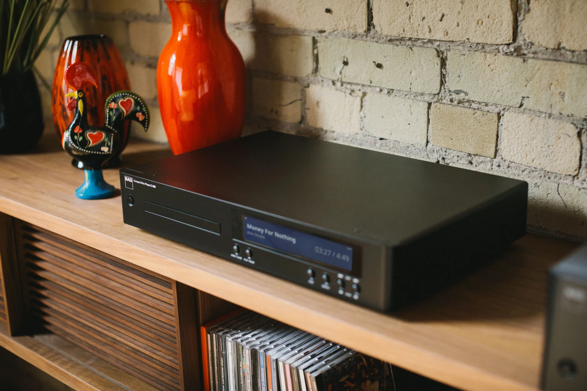 ENDLICH! NAD bringt einen neuen High-End CD-Player auf den Markt – den C589